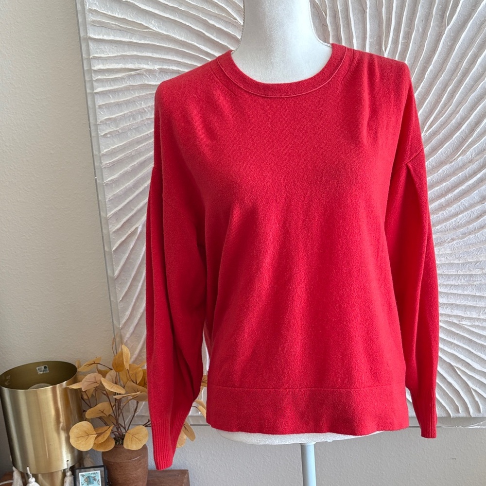 100% Cashmere Vince Tomato Red Sweater